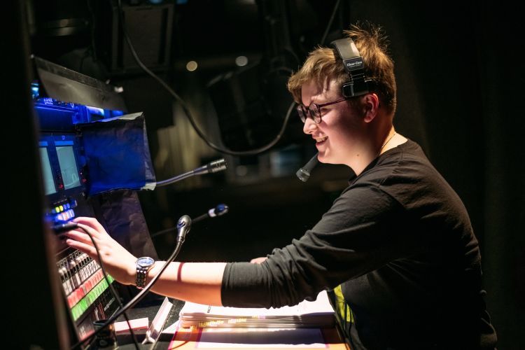 Deputy Stage Manager, Urinetown The Musical - Guildhall 2022 (Mihaela Bodlovic Photography)
